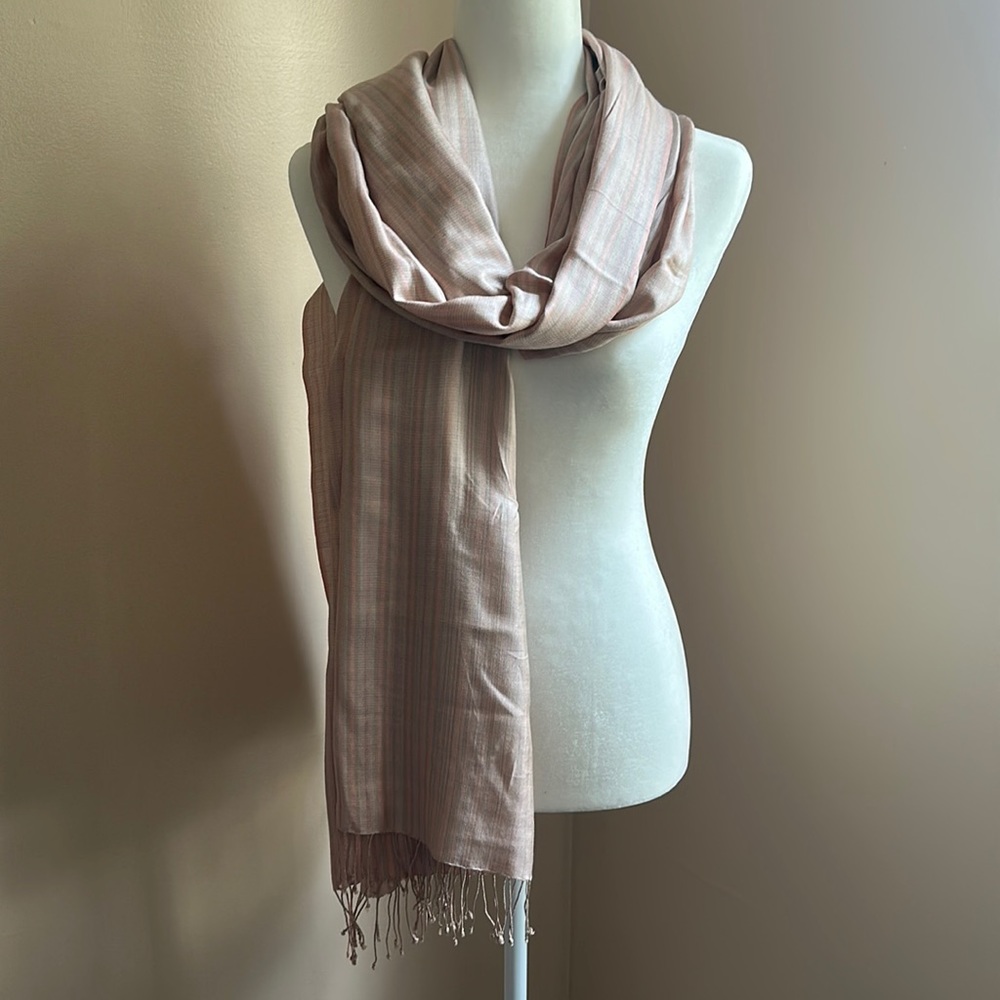 Lightweight pashmina scarf 🧣